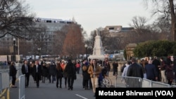 Pessoas chegam a Washington
