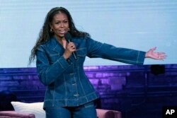 Mishel Obama Vashingtonda so'zlamoqda, 15-noyabr, 2022