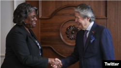 La embajadora Linda Thomas-Greenfield, representante de Estados Unidos ante las Naciones Unidas, se reunió el viernes con el presidente de Ecuador, Guillermo Lasso. [Foto: Twitter Presidencia de Ecuador].
