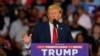 ARCHIVO - El candidato presidencial republicano Donald Trump habla en un mitin de campaña, el 22 de junio de 2024, en Filadelfia. 