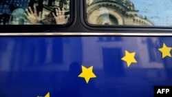 La Hongrie, qui refuse de contribuer au mécanisme de solidarité obligatoire entre pays membres, a affirmé "rejeter avec force" l'accord trouvé l'UE.