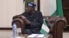 Le président nigérian Bola Tinubu assiste à une réunion avec le secrétaire d'État américain Antony Blinken (invisible) à la villa présidentielle d'Abuja le 23 janvier 2024.