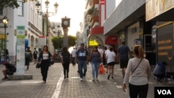 ARCHIVO - Costa Rica es uno de los países de la región con avances significativos en la paridad de género. El fallo de la Corte Suprema de Justicia en asuntos de familia es un paso más en el reconocimiento de derechos en el país centroamericano.