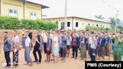 စစ်မှုထမ်းသင်တန်းအပတ်စဉ်(၃) တက်ရောက်ရန်ရောက်ရှိလာကြသူများကိုတွေ့ရစဉ် (ဇွန်၊ ၂၀၂၄)