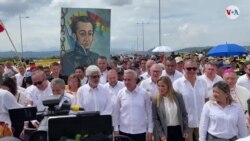 Muchos venezolanos se buscan la vida en la frontera del lado de Colombia