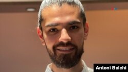 Gaona se estableció en un pequeño pueblo costero de Oregon, donde comenzó a aprender sobre cocina japonesa.