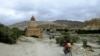 གློ་བོའི་གད་ཁུང་རྣམས་བལ་ཡུལ་གྱི་ཡུལ་སྐོར་ས་གནས་གཙོ་གྲས་སུ་གྱུར། 