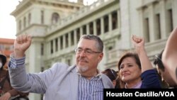 Bernardo Arévalo canalizó parte del rechazo a los partidos tradicionales en Guatemala. Foto Houston Castillo, VOA