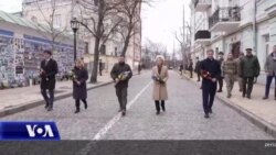 Dy vjet pas agresionit rus, Perëndimi premton se do të qëndrojë me Ukrainën
