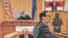En este boceto de la sala del tribunal, el expresidente Donald Trump observa mientras el fiscal Joshua Steinglass muestra un videoclip durante el juicio penal por cargos de que falsificó registros comerciales para ocultar pagos de silencio, en Nueva York, el 28 de mayo de 2024.