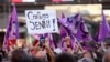 Demonstran di Madrid Tuntut Ketua Asosiasi Sepak Bola Spanyol untuk Mengundurkan Diri