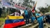 La oposición venezolana, convocó a los ciudadanos para que se reunieran en el monumento Simón Bolívar, que limita con la Universidad de Los Andes, en Bogotá.