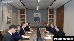 Ceyhun Bayramov Lui Bono ilə görüşüb (FOTO: Azərbaycan XİN)