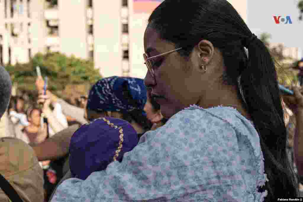 Alicia Marra acude todos los años a la procesión. "El Nazareno es mucho más que amor. Es algo que viene espiritualmente de mí. Este año le pido por el país y la salud". 