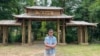 ທ່ານດວງ ວັນ ໄທ (Duong Van Thai) ເຫັນໄດ້ໃນພາບຖ່າຍທີ່ບໍ່ໄດ້ລະບຸວັນເວລາ ນຳລົງໂດຍເພື່ອນຜູ້ນຶ່ງ. ໃນປີ 2023, ນັກເຄື່ອນໄຫວ ແລະນັກຂ່າວທ່ານນີ້ ໄດ້ໄປລີ້ໄພຢູ່ໃນໄທ ແລ້ວຖືກລັກພາຕົວໂດຍພວກຜູ້ຊາຍບໍ່ຊາບວ່າເປັນໃຜ ຢູ່ດ້ານໜ້າຂອງເຮືອນເຊົ່າໃນພາກເໜືອຂອງບາງກອກ.