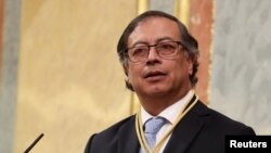 El presidente de Colombia, Gustavo Petro, habla en el Congreso de los Diputados de España, en Madrid, el 3 de mayo de 2023.