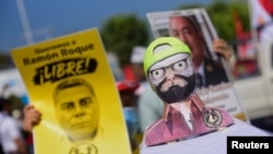 Una protesta conmemoró el 32º aniversario de la firma de los acuerdos de paz que pusieron fin a la Guerra Civil de El Salvador se celebró en San Salvador, el 14 de enero de 2024. [Reuters]