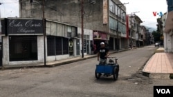 San Antonio, Venezuela- Varios locales comerciales permanecen cerrados por la crisis.