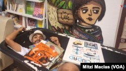 Michel Tarazona no solo ofrece libros para niños sino también es cuenta cuentos con un estilo. muy peculiar fusionado con la danza.