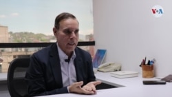 Luis Vicente León: una de las variables centrales para la estratificación de la población es la posesión o no de divisas