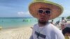 Testimonios de venezolanos que trabajan en las playas de Venezuela