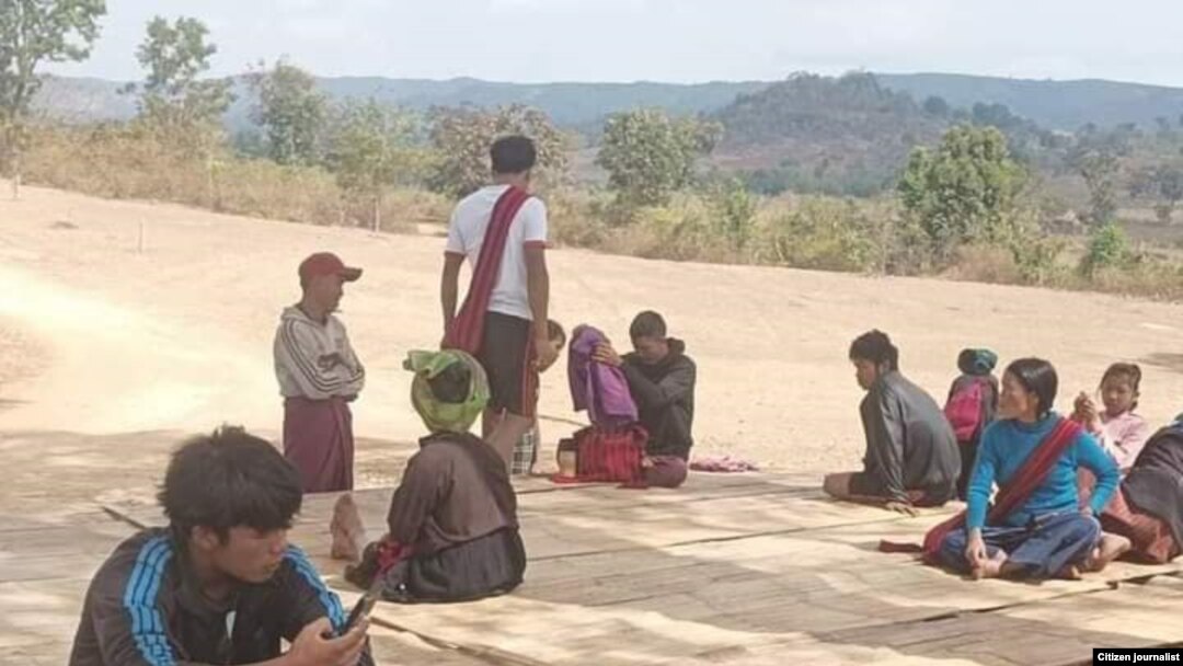 ဆီဆိုင်မြို့တိုက်ပွဲတွေကြောင့် စစ်ဘေးရှောင်နေရသူများ 