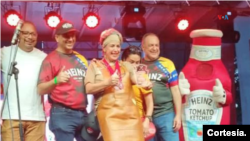Camacho y un equipo formado por otros maestros parrilleros ganaron el Primer Torneo de Parrilla Ancestral realizado en Medellín, Colombia