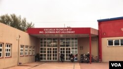 Un equipo de la Voz de América visitó la Escuela Técnica N° 37 “Germán Ave Lallemant”, de la provincia de San Luis, en Argentina. El centro está comprometido en mitigar los efectos del cambio climático y la promoción de un entorno más sustentable. [Foto: Lisandro Concatti]