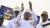 Rais wa Chad Mahamat Idriss Deby Itno akishukuru umati wa watu walioshiriki kampeni ya mwisho ya uchaguzi wa rais mjini N'Djamena, Mei 4, 2024. Picha ya AFP
