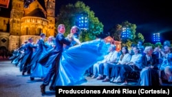 Los espectáculos de André Rieu son para deleitar al oído y la vista. [Foto: Cortesía producciones André Rieu].