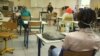 Le système scolaire mahorais ploie sous l'accroissement démographique, dû notamment à l'immigration venue des autres îles de l'archipel.