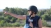La periodista Celia Mendoza reporta desde Israel, durante su cobertura del conflicto tras los ataques de Hamás en octubre del 2023.