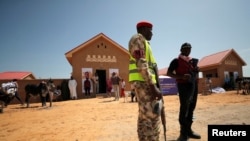 Les attaques de Boko Haram et de l'Etat islamique en Afrique de l'Ouest à l'encontre d'agriculteurs, de bûcherons, de bergers ou encore de pêcheurs se sont intensifiées.