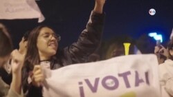 Exiliados ven "ilusión amenazada" -Thelma Aldana- opinión