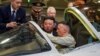 Kim Jong Un Tinjau Pesawat Pengebom Berkemampuan Nuklir dan Rudal Hipersonik di Rusia
