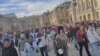 Ordenan evacuación total del Louvre y Francia está en alerta