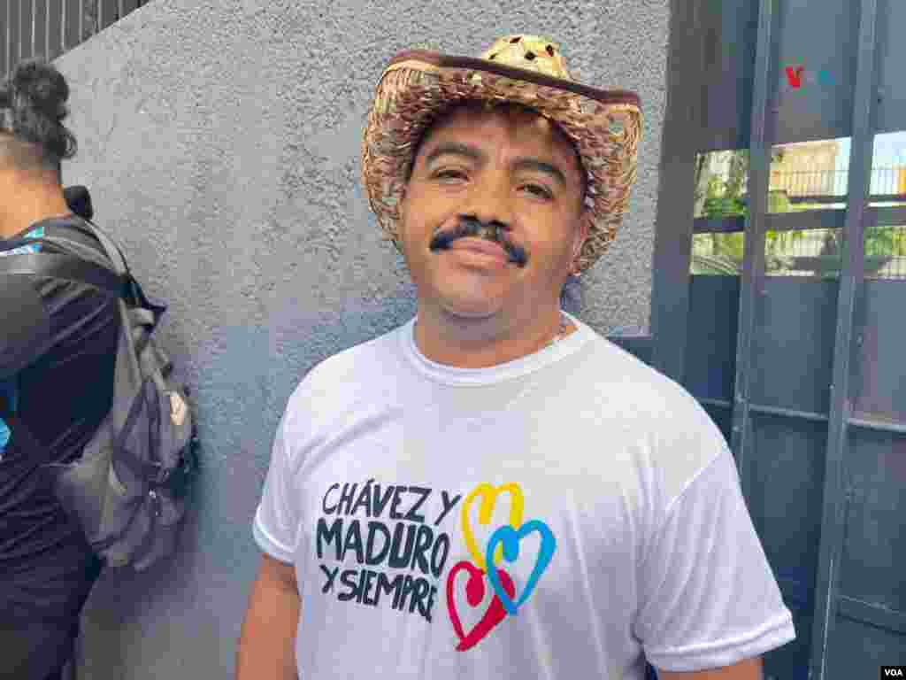 Simpatizantes del presidente Nicolás Maduro se movilizaron en la capital, Caracas, para manifestarle apoyo.