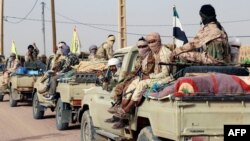 La Coordination des mouvements de l'Azawad (CMA), alliance de groupes à dominante touareg a combattu l'Etat central avant de signer un accord de paix avec lui en 2015.