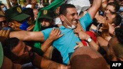 Karim Tabbou est l'un des visages les plus connu du mouvement de protestation pro-démocratie du Hirak, marqué par d'importantes manifestations de février 2019 jusqu'à début 2020. (Photo RYAD KRAMDI / AFP)