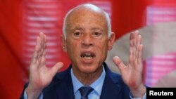 Depuis que le président Kais Saied s'est octroyé les pleins pouvoirs en juillet 2021, des ONG tunisiennes et internationales déplorent une régression des droits en Tunisie.