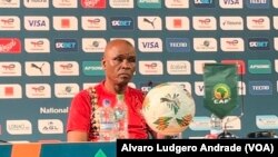 Baciro Candé, técnico da seleção da Guiné-Bissau, conferência de imprensa antes do jogo contra a Guiné-Equatorial, Abidjan, 17 janeiro 2024