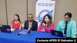 La Asociación de Periodistas de El Salvador denunció arresto arbitrario del periodista Víctor Barahona. [Fotografía cortesía APES].