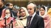 Perdana Menteri Pakistan yang baru terpilih Shehbaz Sharif (2 kanan) berpidato di Parlemen di Islamabad, 3 Maret 2024. (Majelis Nasional Pakistan / AFP)