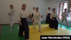 Mujeres practican Aikido en Bogotá, Colombia.