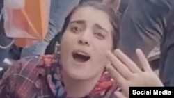 Sosial mediada “Təbrizın qızı” kimi tanınan Röya Zəkiri