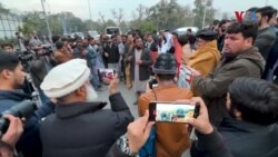 د کورمې ضلعې خلکو په خپله سیمه کې د هدفي وژنو او ناامنۍ خلاف په اسلام آباد کې احتجاج کړی