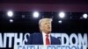 Mantan presiden AS, Donald Trump, berpidato dalam konferensi "Road to Majority" yang digelar Koalisi Keyakinan dan Kebebasan 2023, Washington, 24 Juni 2023. (Foto: Tasos Katopodis/Reuters)