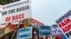 Manifestantes protestan frente a la Corte Suprema en Washington, el jueves 29 de junio de 2023.