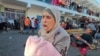 Warga Palestina berteriak usai Israel menyerang sekolah milik PBB yang menampung para pengungsi di kamp pengungsi Jabalia di Jalur Gaza utara, 4 November 2023. (Foto: REUTERS)