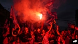Israelis protest plans by Prime Minister Benjamin Netanyahu's government to overhaul the judicial system, in Tel Aviv, Israel, July 8, 2023.